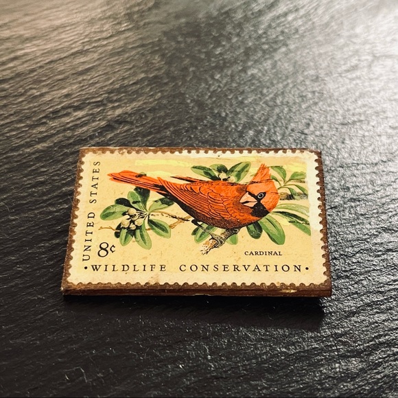 Vintage National Wildlife Conservation Cardinal Stamp Brooch Stamp Wooden Back - Picture 3 of 10